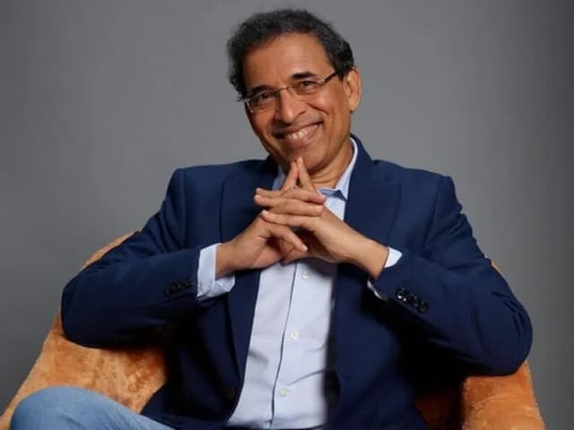HarshaBhogleInvestsInOnlineCricketGamingPlatformHitwicket